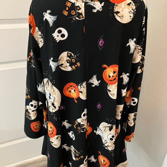 Larace Halloween Top T Shirt Black Pumpkins Ghosts scalloped Skulls 2X - Picture 2 of 6